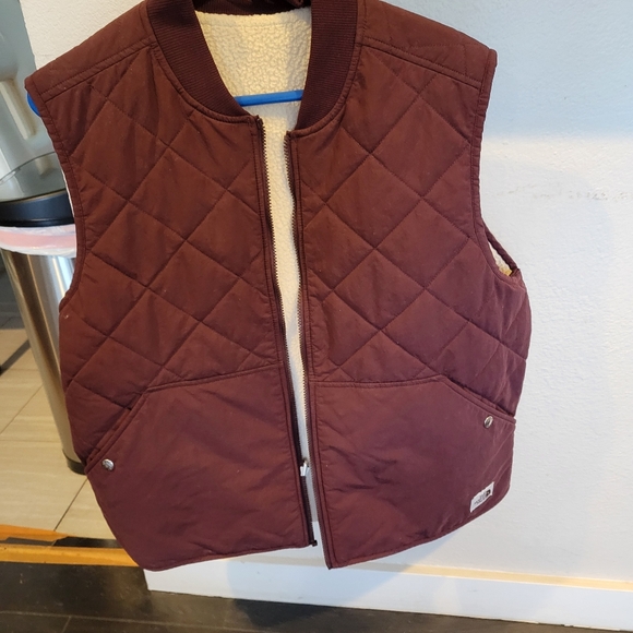 The North Face Jackets & Blazers - The North Face WomensQuilted Maroon Vest